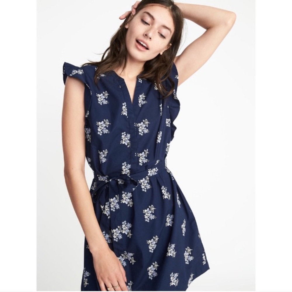 ✨3/$25✨ Old Navy Ruffle-Trim Tie-Belt Shirt Dress